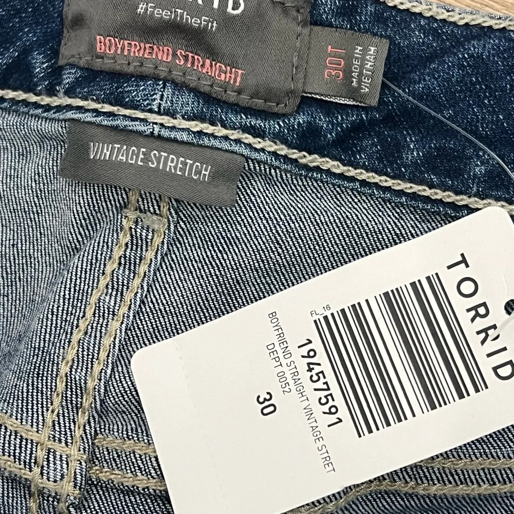 Torrid boyfriend fit jeans size 30 - Picture 7 of 10